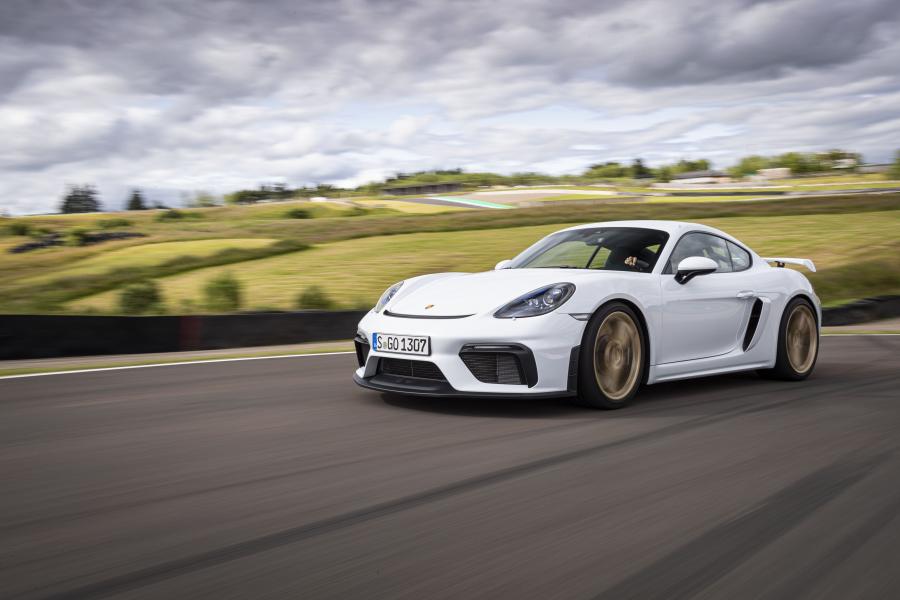  Porsche 718 Cayman GT4 (982C) 2019 года  (WW) (фото 97 из 190)